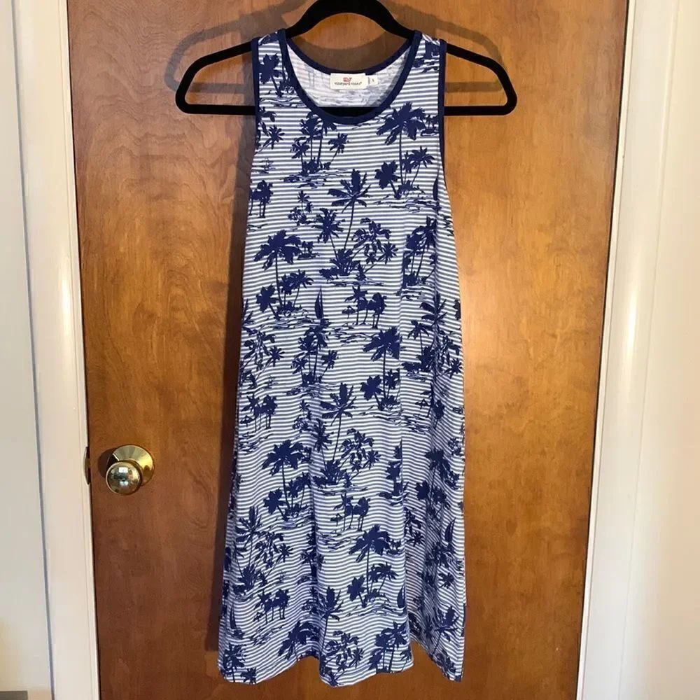 Vineyard vines EUC blue palm tree dress! Size S